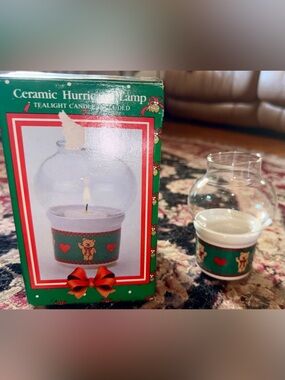 Holiday Bear Tea Light Hurricane Lamp - Green